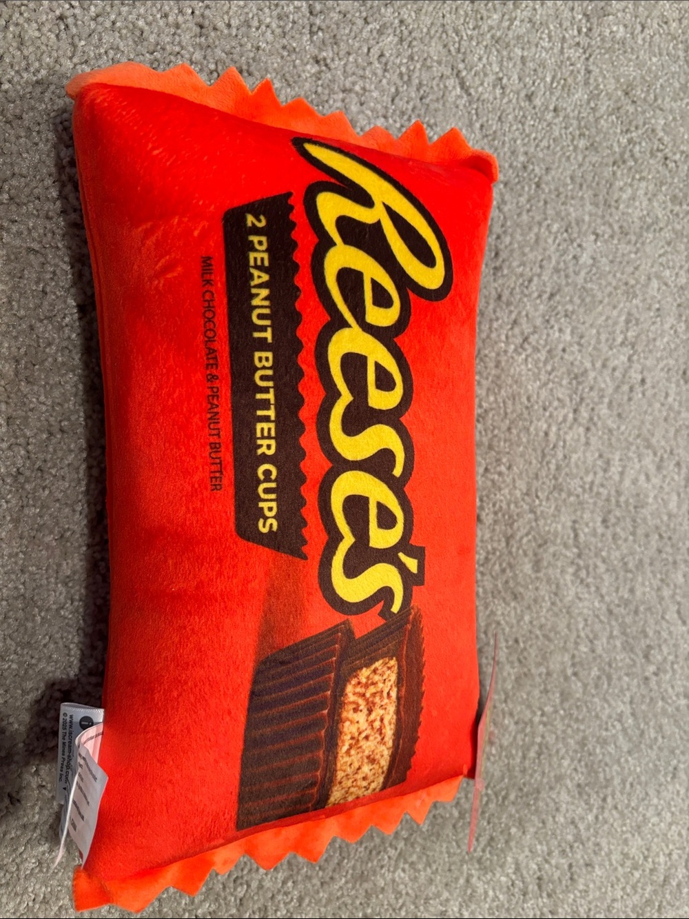 iscream Reese’s plush pillow - Picture 2 of 4
